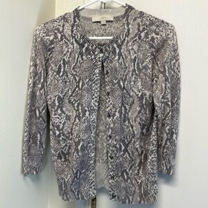 Women’s Ann Taylor Loft Medium 100% Cotton Grey Animal Print 3/4 sleeve cardigan